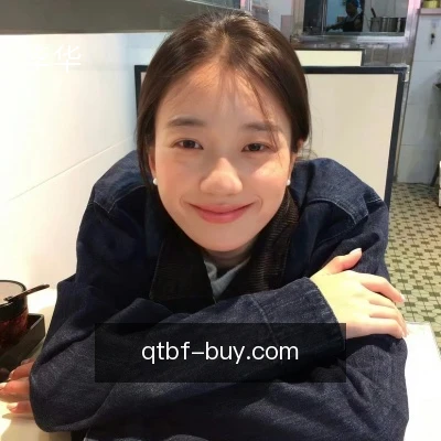 李华